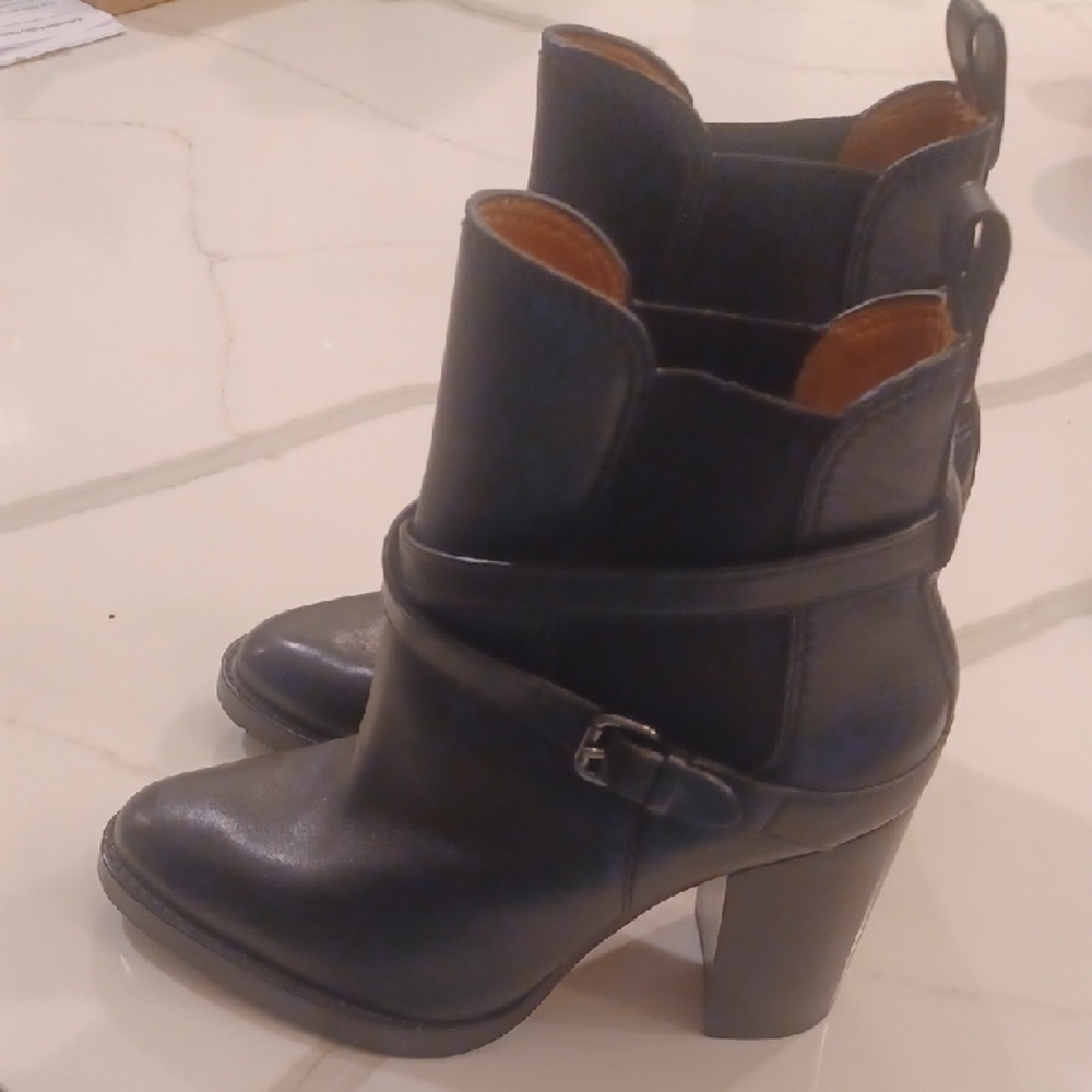 Coach Jackson Black Leather Strappy Block Heeled Ankle Boots 9.5B - Picture 3 of 16